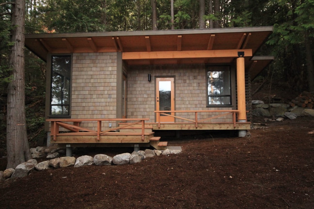 Sleeper Cabin - Quantum Construction, Vancouver BC
